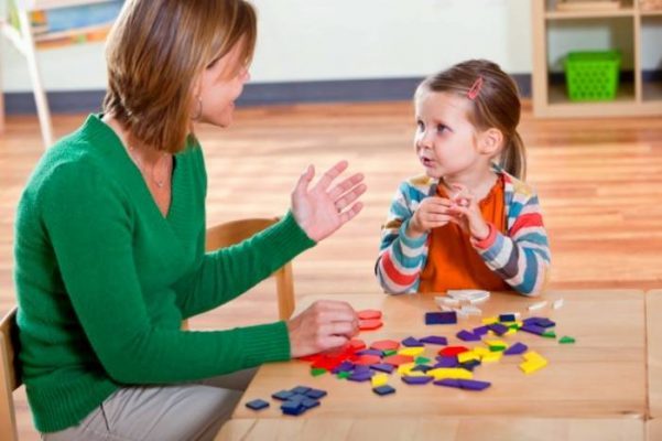 چه کودکانی به کاردرمانی نیاز دارند؟